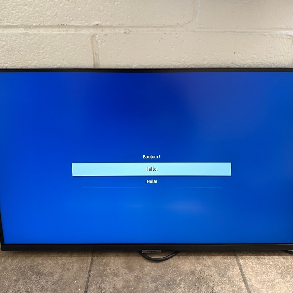 SAMSUNG 32" M70B Series 4K UHD USB-C Smart Monitor &
887276633480 Streaming TV,m